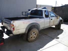 2001 TOYOTA TACOMA PRERUNNER SILVER XTRA CAB 3.4L AT 2WD Z16475